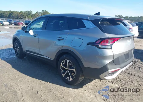 2024 Kia Sportage Ex z USA, uszkodzony, nr VIN KNDPV3DF1R7271136